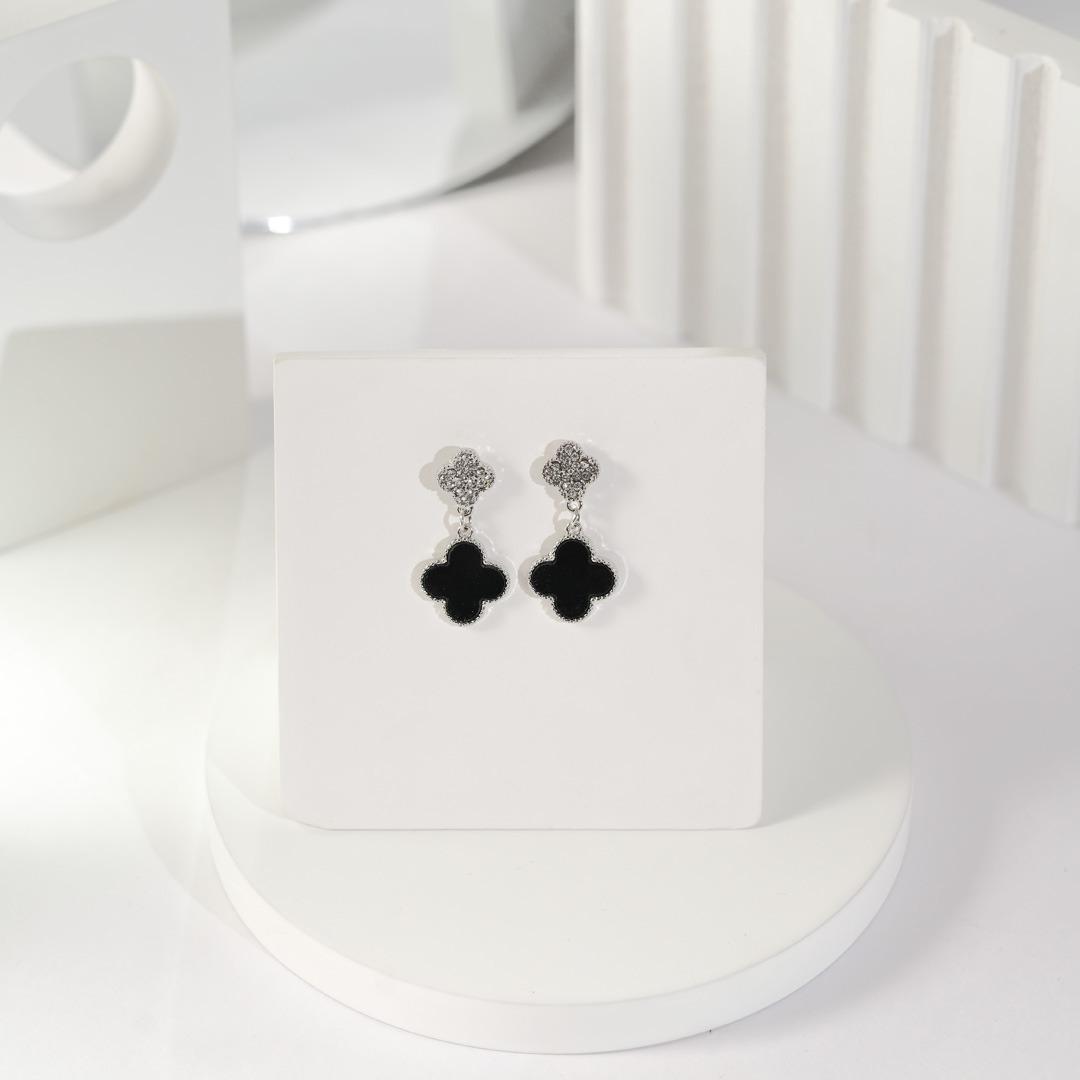 Black Flower Earrings B-38